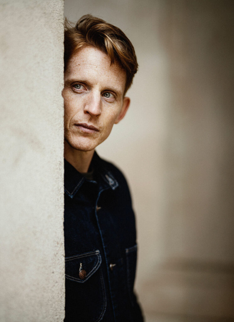 Andreas G. Hansen studio fashion portrait